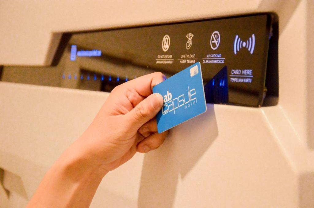 Tabhotel Capsule Hotel *